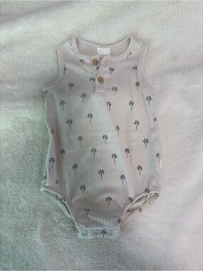 Sleeveless Ribbed Baby One-Piece in Light Cream with Palm Print